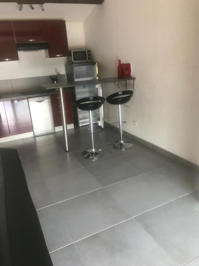 فيلا Lançon-Provenceفي Studio 30 M² المظهر الخارجي الصورة
